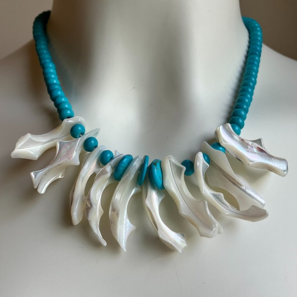 Unique Turquoise & genuine Shell Choker NEW 19 inches handmade